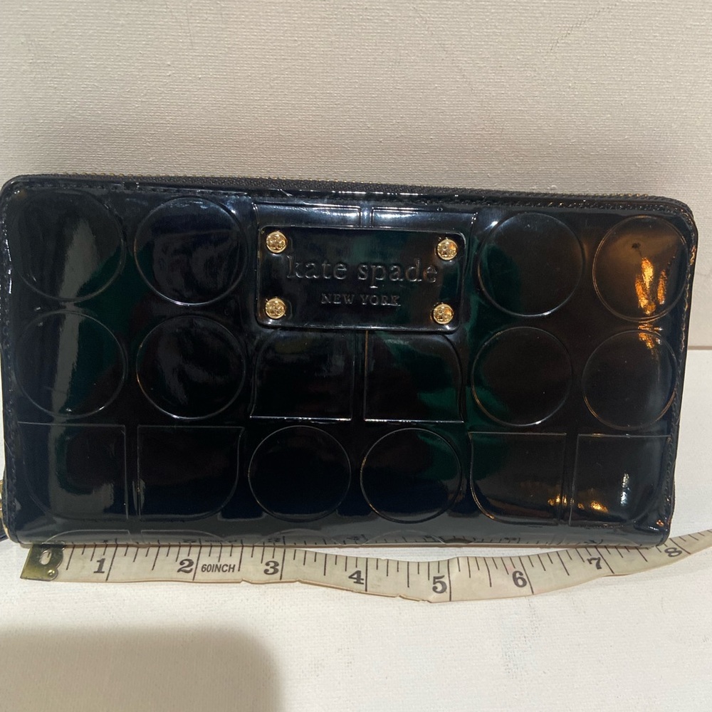 Kate Spade Wallet - Picture 5 of 8